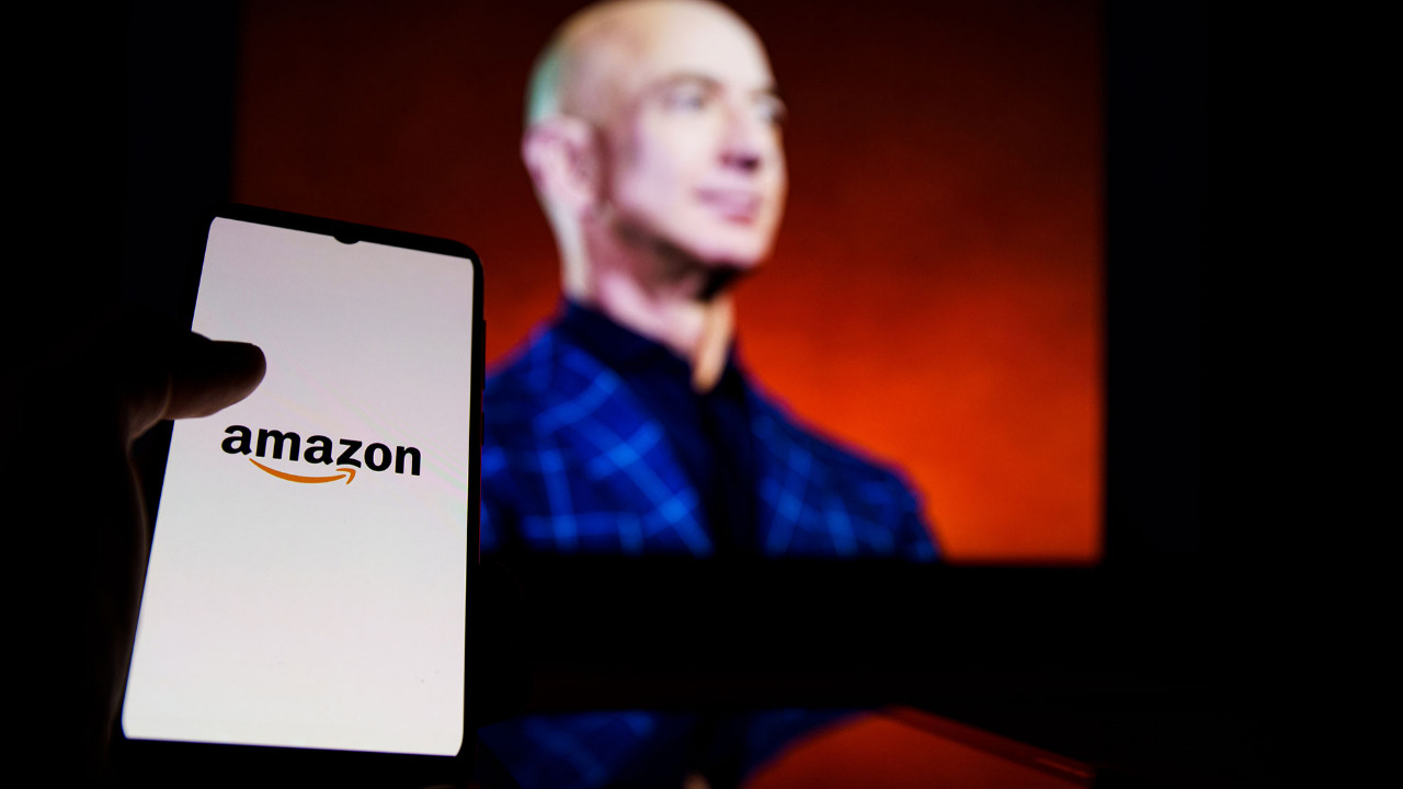 Amazon 1 trilyon dolar değer kaybeden ilk şirket oldu