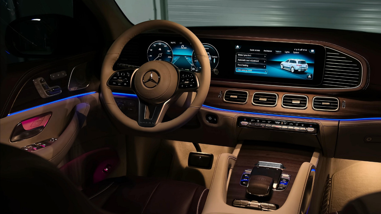 Apple ve Mercedes-Benz'den iş birliği: Uzamsal ses ilk defa otomobillerde kullanılacak