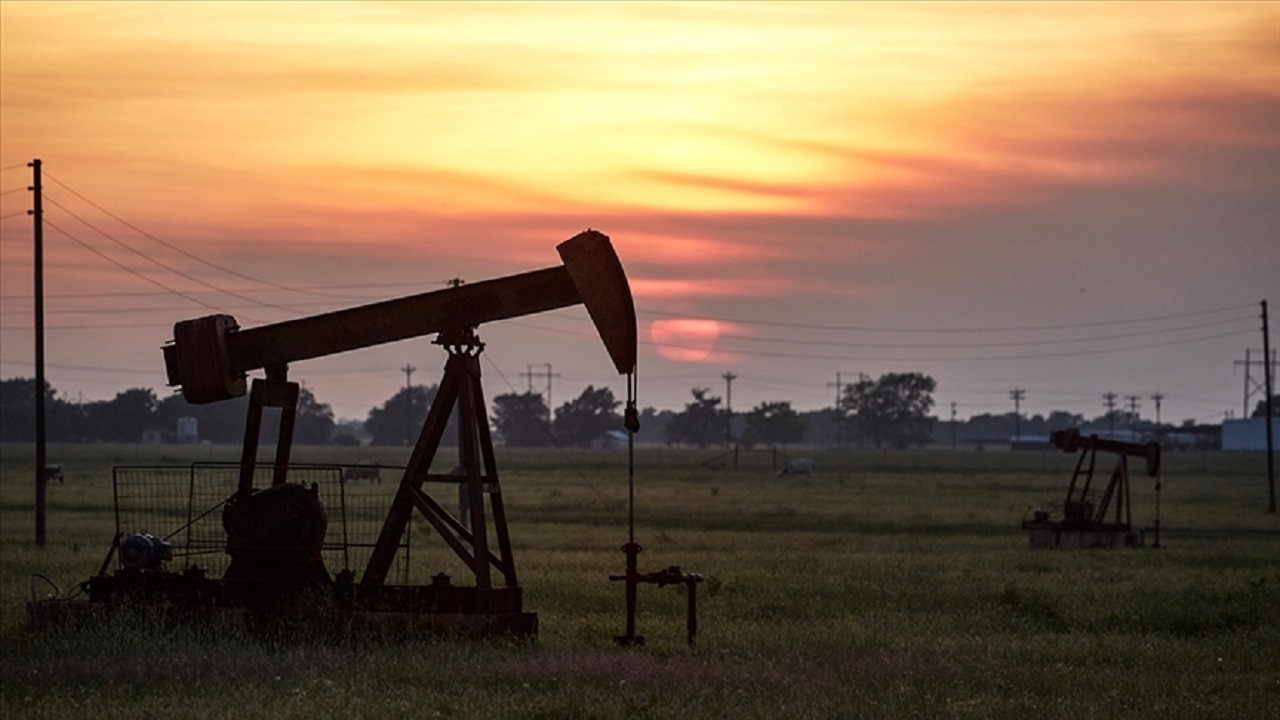OPEC+'dan sürpriz kesinti kararı: Suudi Arabistan günlük petrol üretimini 500 bin varil azaltacak