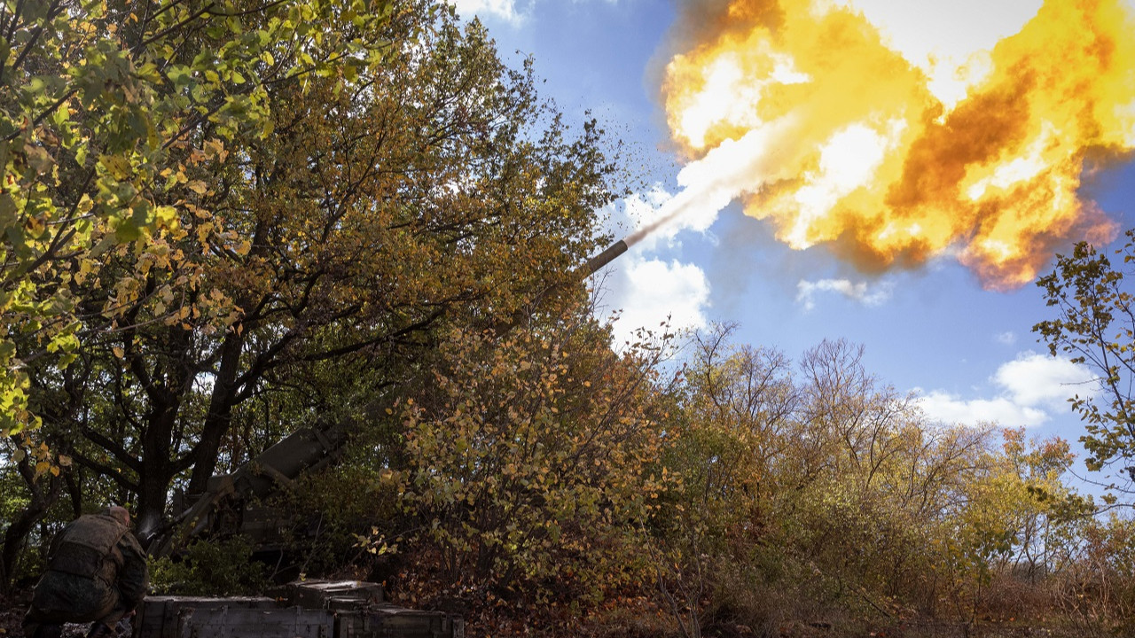 Rusya: Ukrayna'da yabancı üretimli silah ve mühimmatların bulunduğu cephaneleri vurduk