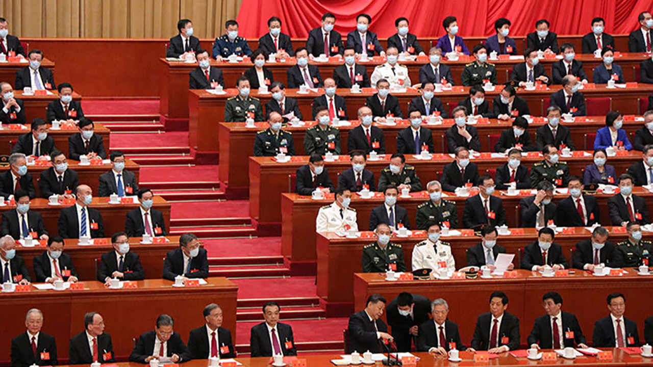 Çin'in eski lideri Hu Cintao, ÇKP Kongresi'nde salondan çıkarıldı