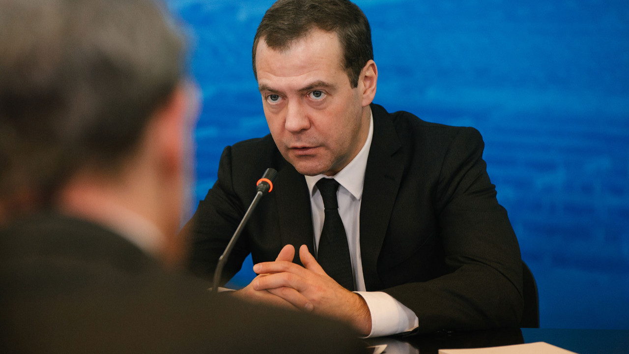 Medvedev'den NATO'ya karşı yeni askeri ittifak mesajı