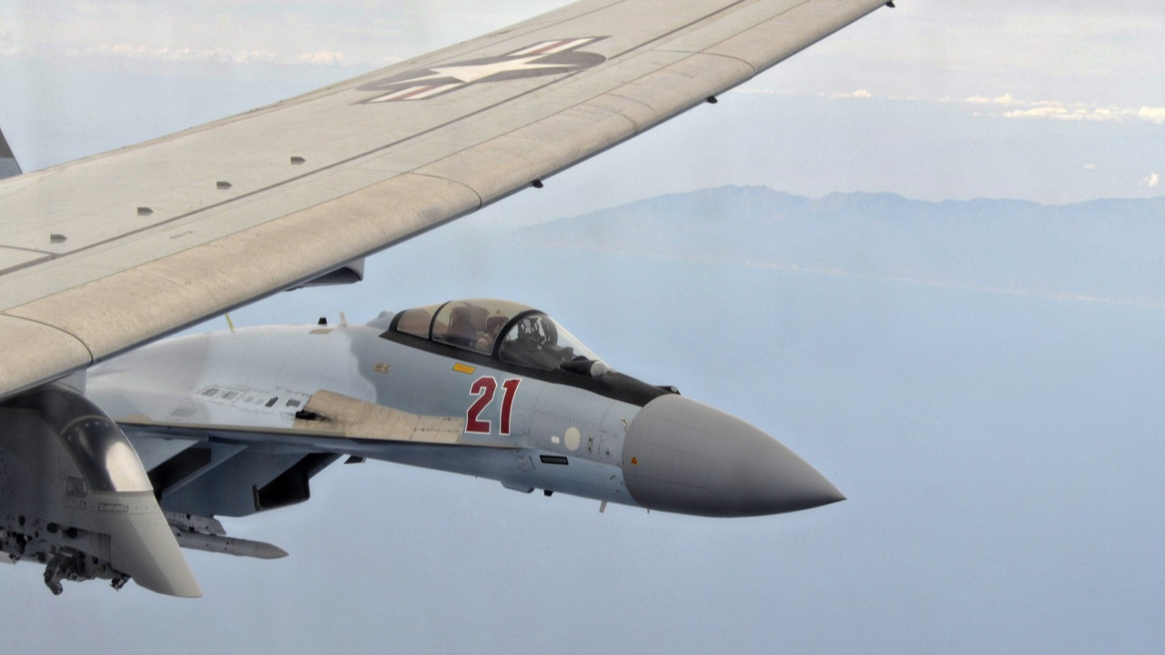 İran, Rus yapımı Su-35 savaş uçaklarının 3 ay sonra ülkeye geleceğini duyurdu