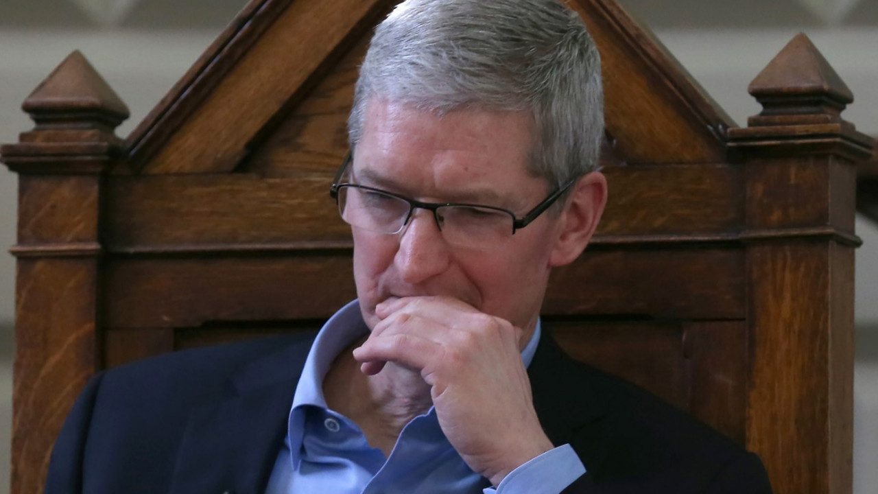 Tim Cook, Apple'da neden toplu işten çıkarma yapmadığını açıkladı