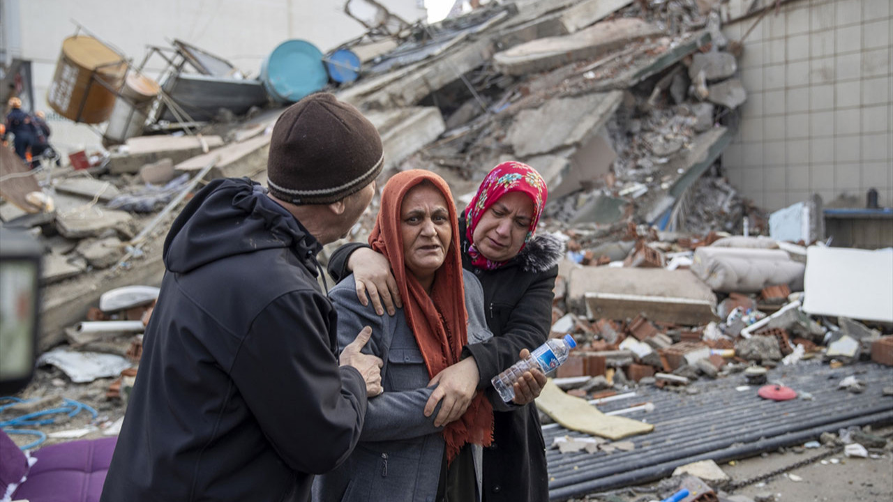 Deprem bölgesinde eczaneden ilaç alacaklar için yeni adım