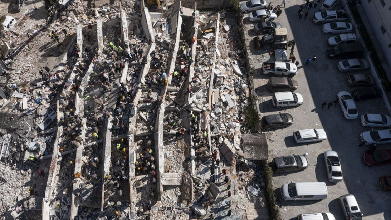 Washington Post: Depremler yüzlerce yıllık birikmiş basıncın çıkmasıyla meydana geldi