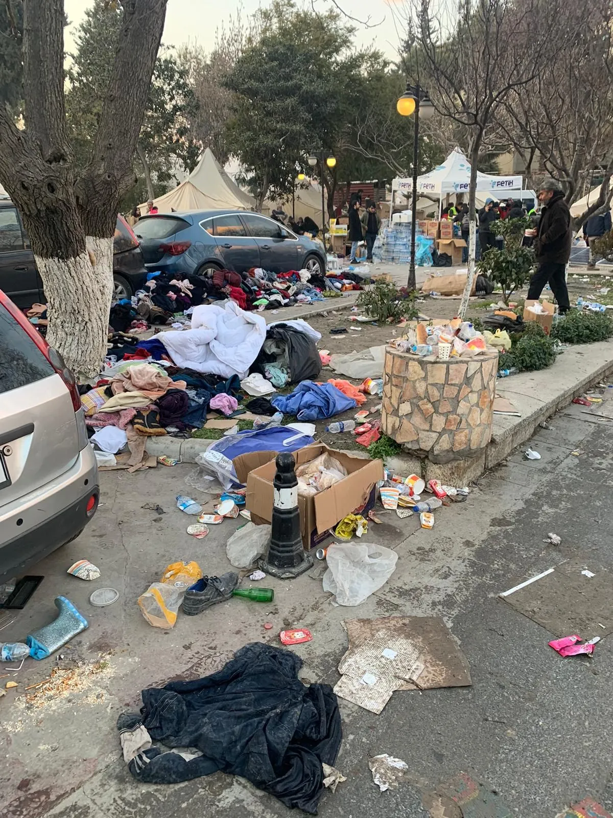 Hatay'da çöp ve tuvalet krizi büyüyor