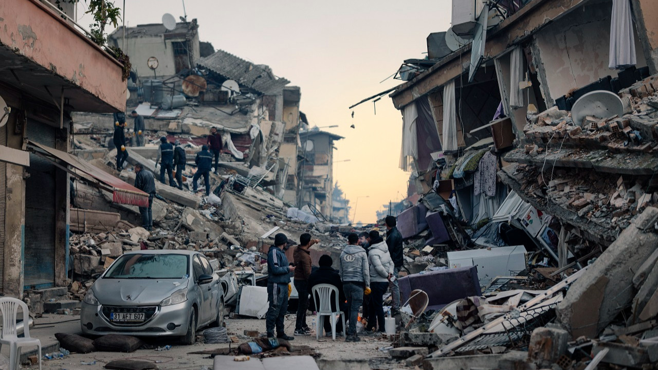 6 Şubat depremlerinin ardından müteahhitlere operasyon: Üst üste gözaltılar