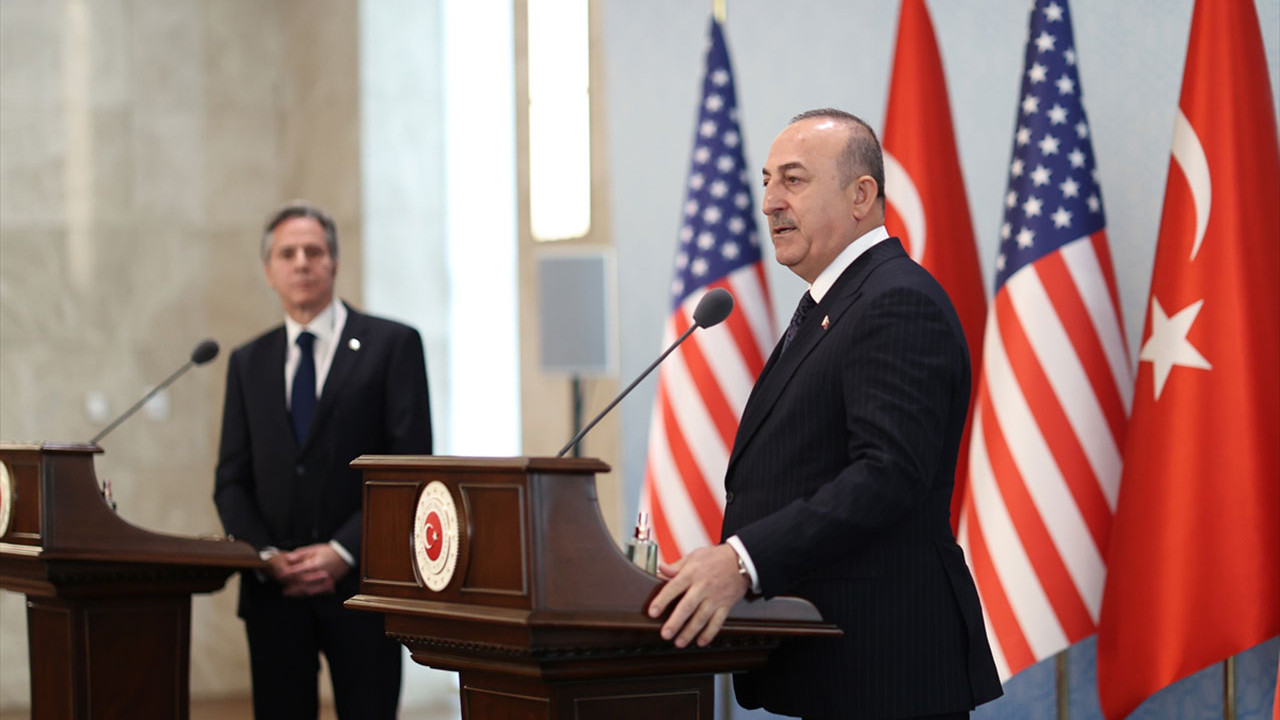 Çavuşoğlu: ABD'den şartlara bağlanarak F-16 almamız mümkün olmaz