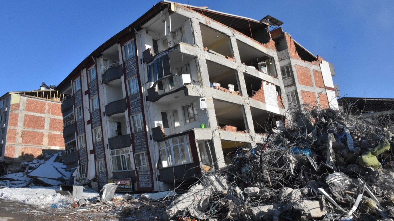 Malatya'da depremde yıkılan binalara ilişkin tutuklu sayısı 28'e yükseldi
