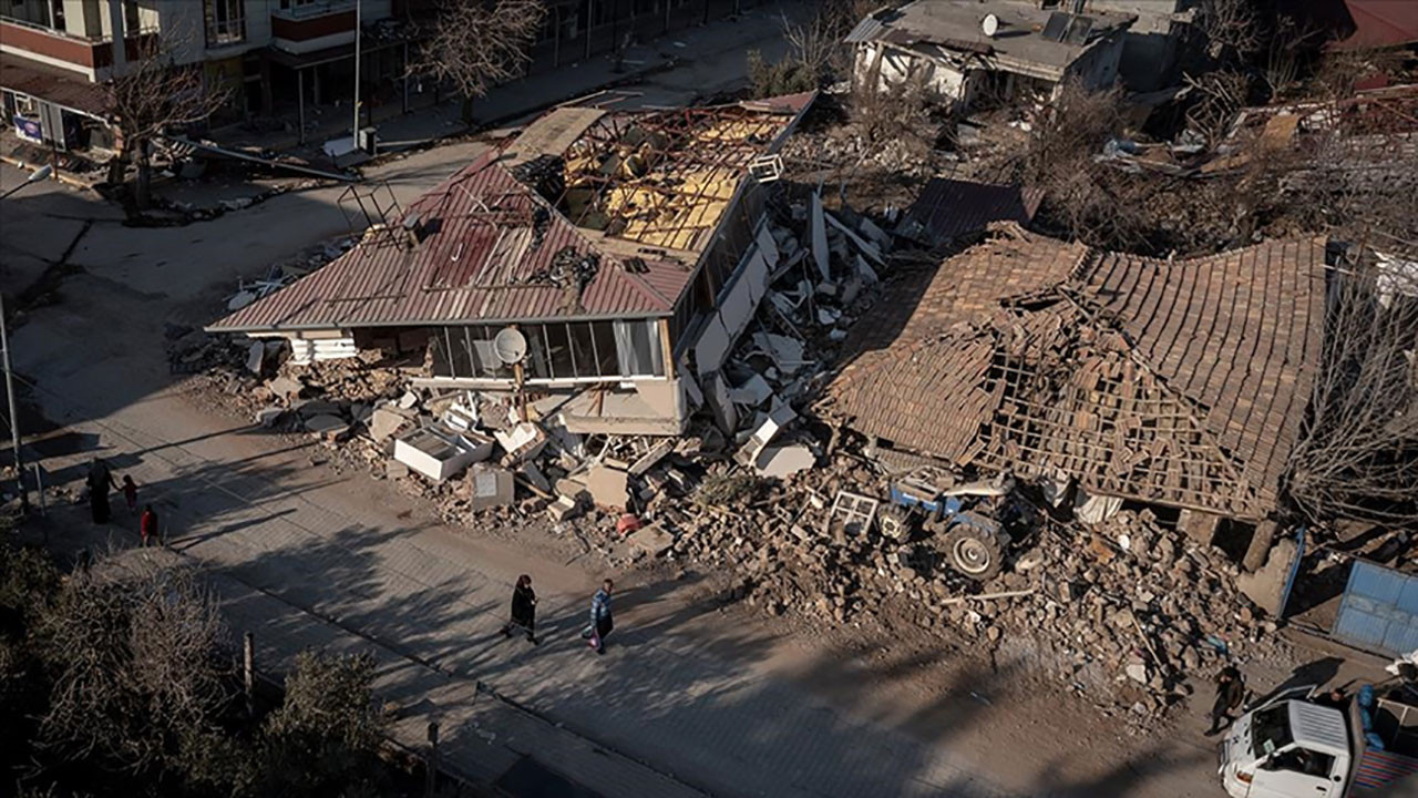 DEÜ'lü jeofizikçiler: 3 şehirde deprem riski yüksek