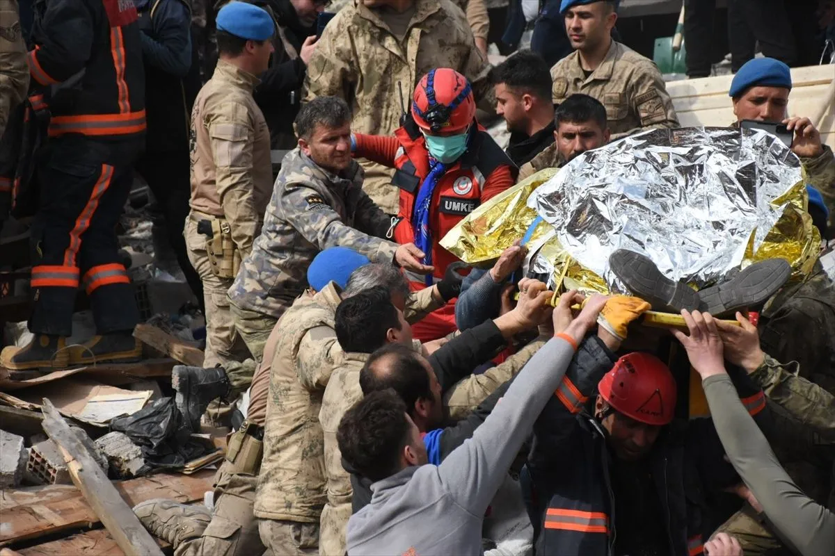 Malatya'daki 5,6 büyüklüğünde deprem sonrası ilk görüntüler