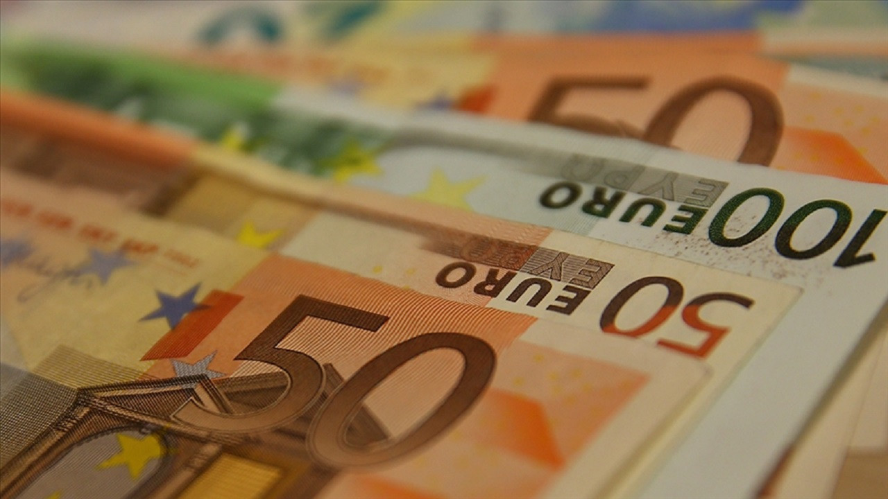 Euro Bölgesi'nde yatırımcı güveni martta geriledi