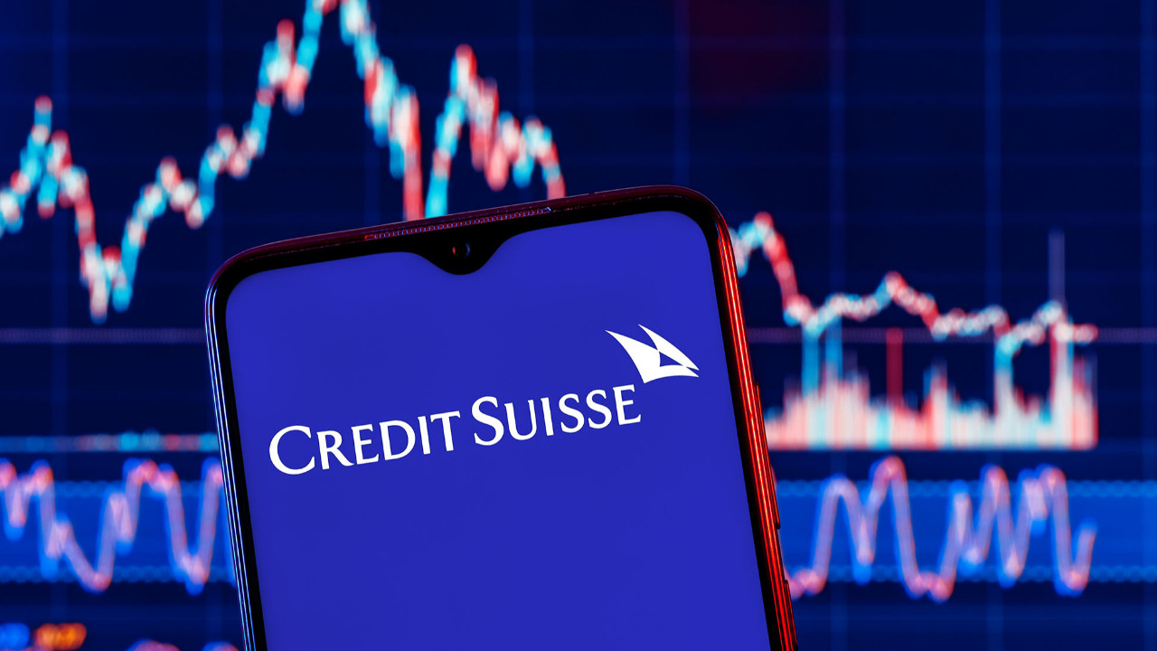 Credit Suisse hisseleri yüzde 40'a yakın yükseldi