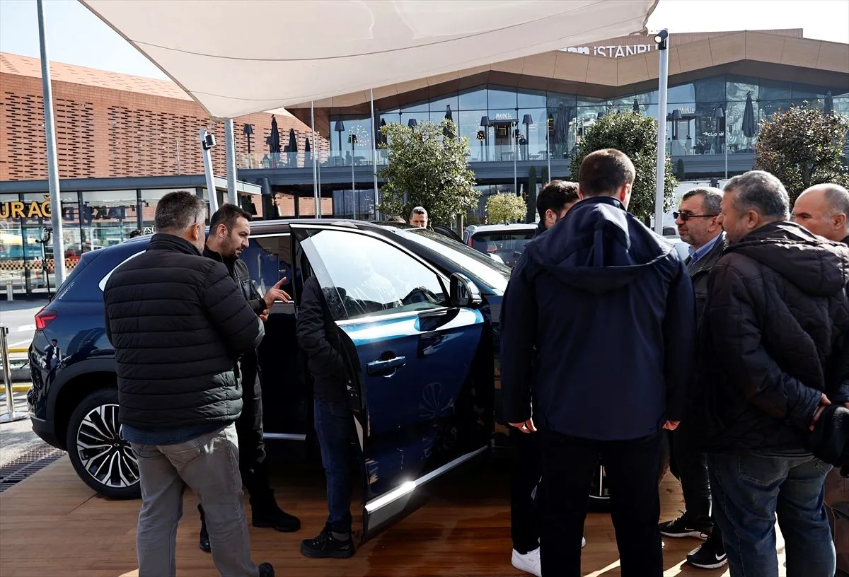 Togg İstanbul ve Bursa'da mobil deneyim merkezi açtı