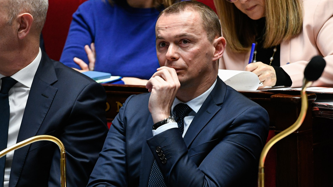 Fransa Çalışma Bakanı: Gerekli olmadıkça ortalıkta görünmeme talimatı aldık