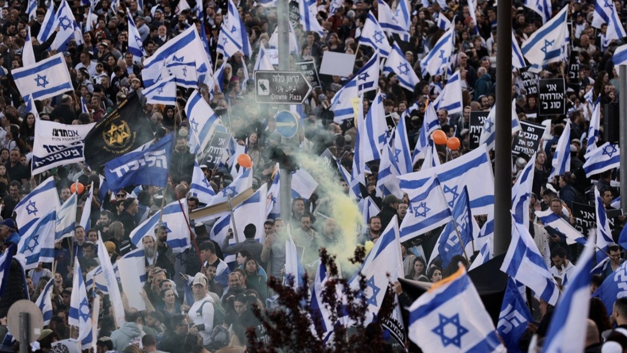 Batı Kudüs'te Netanyahu destekçileri gösteri düzenledi