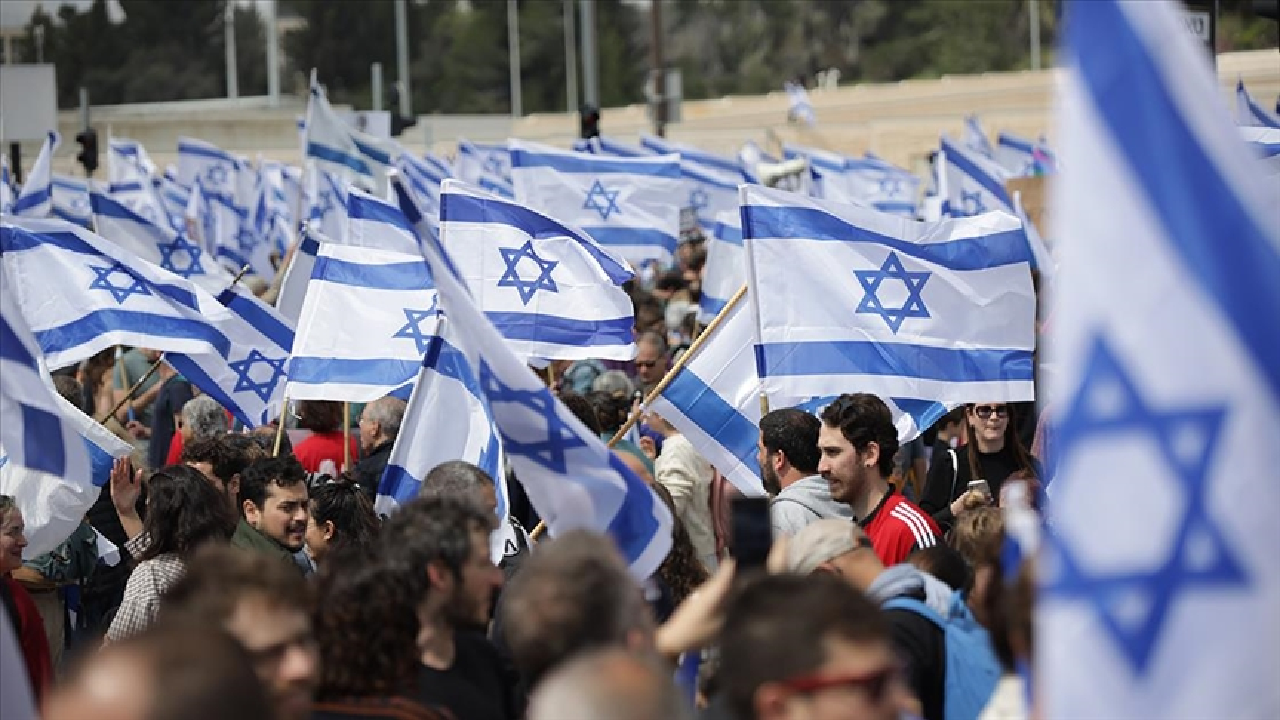 İsrail tarihindeki en büyük kaoslardan birine sahne oluyor