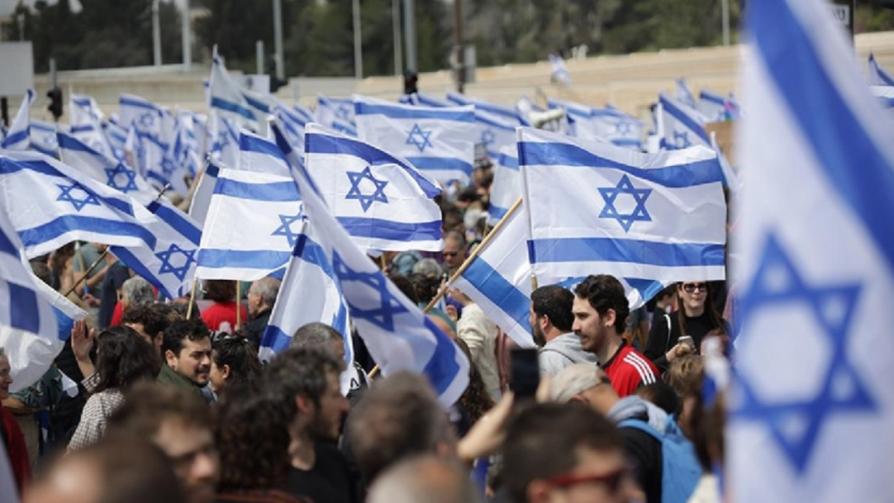 İsviçre'deki İsrailli diplomatlar yargı reformu karşıtı greve katıldı