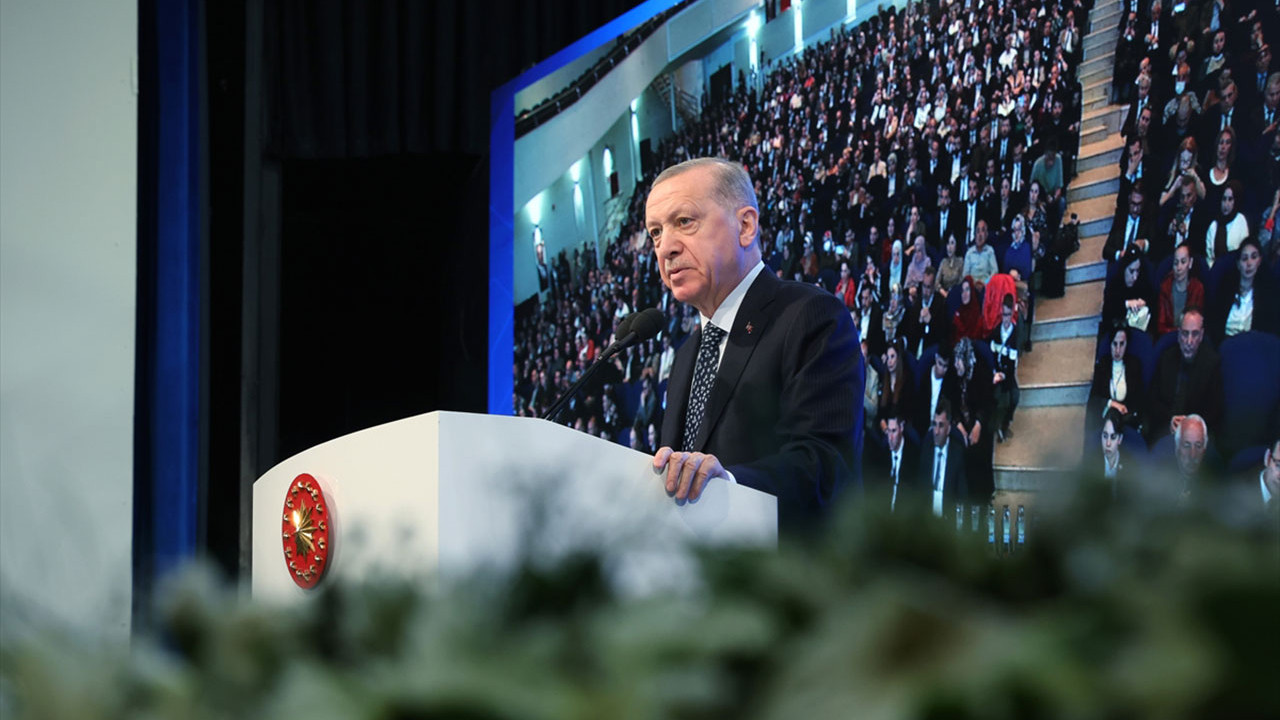 Cumhurbaşkanı Erdoğan: Mayısta 45 bin sözleşmeli öğretmen ataması planlıyoruz