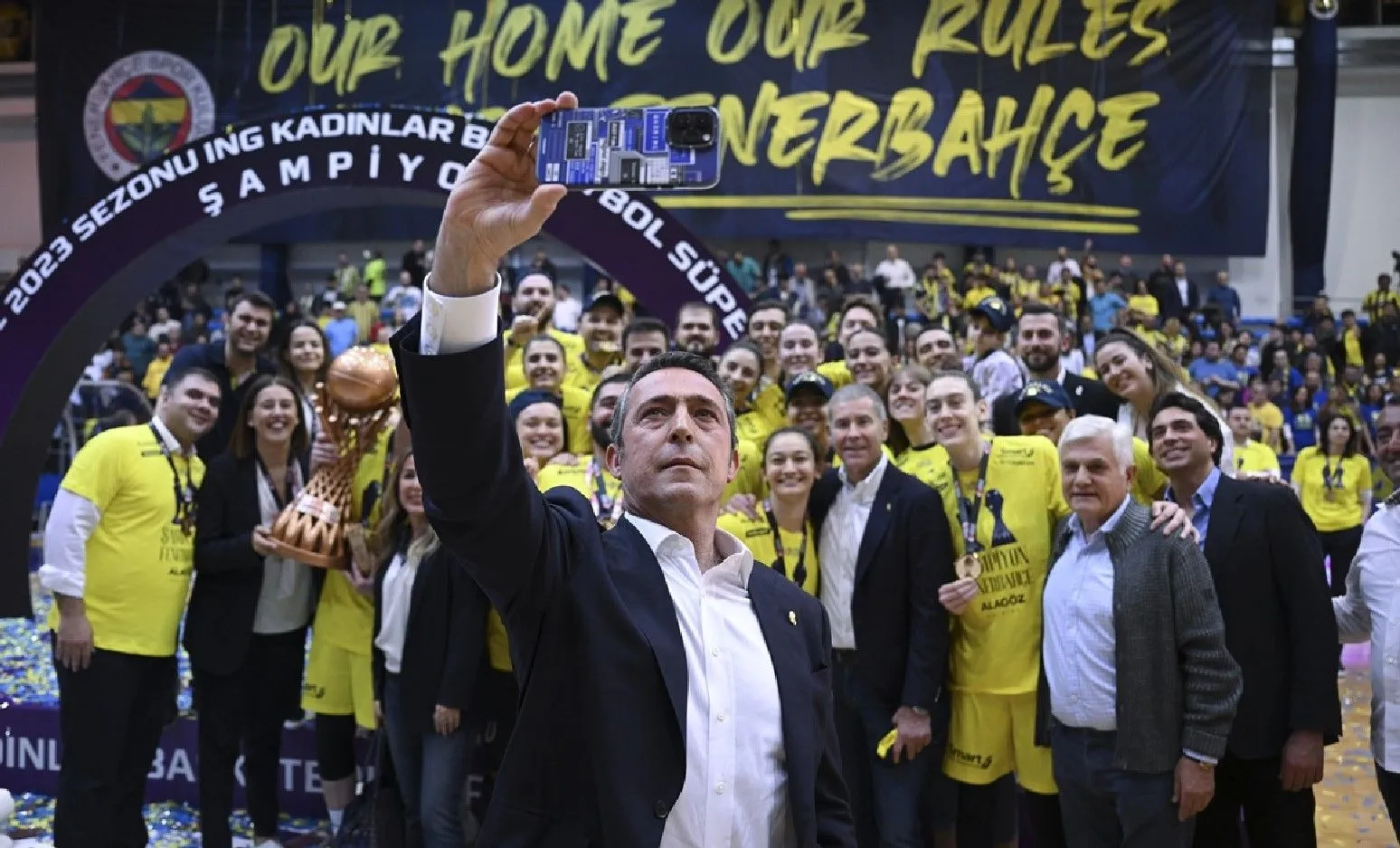 Ali Koç’tan şampiyonluk selfiesi