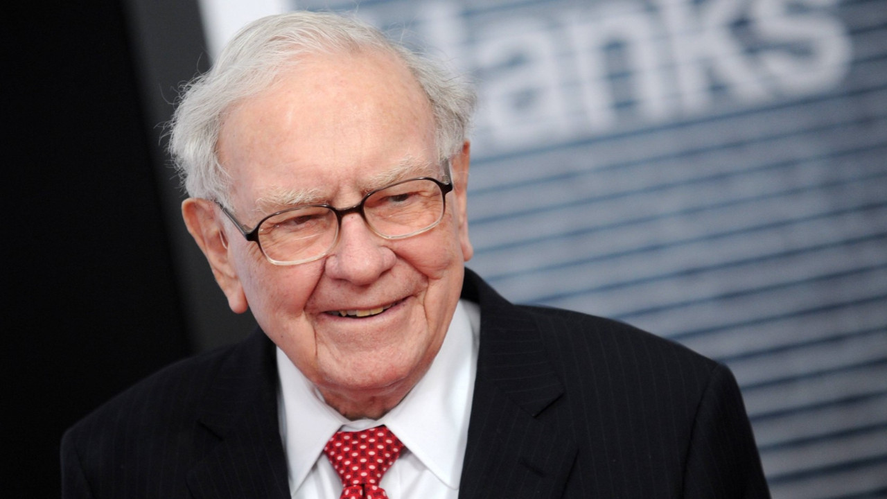 Milyarder yatırımcı Buffett yapay zekayı atom bombasına benzetti