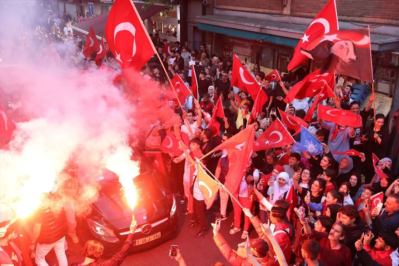 Cumhur İttifakı yurt dışında kutlamalara başladı