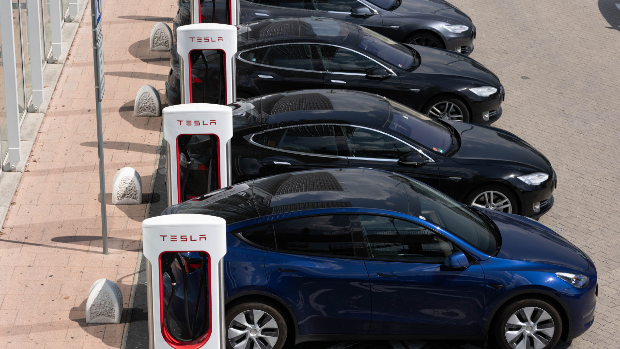 GM'nin elektrikli araçları Tesla'nın şarj ağını kullanabilecek