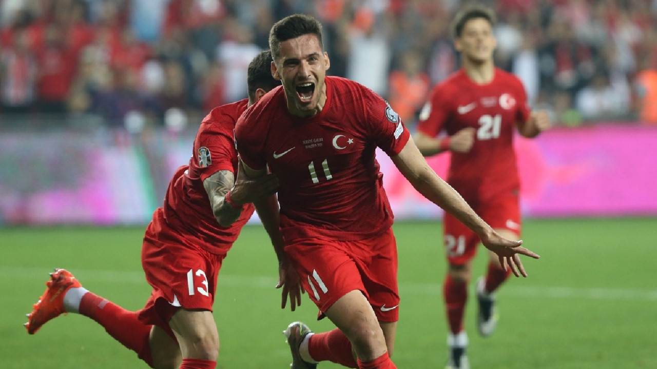 Euro 2024 yolunda Türkiye grup lideri: Galler'i 2-0'lık skorla geçtik