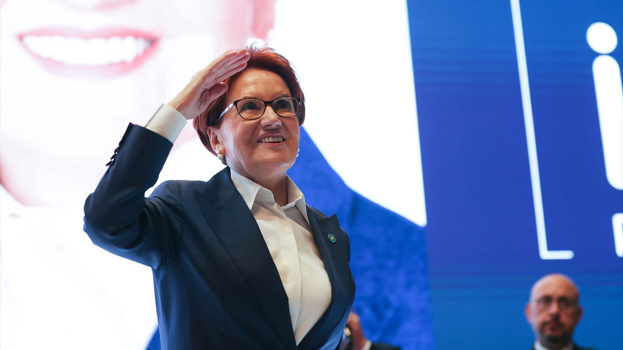 İYİ Parti'de Meral Akşener yeniden genel başkan seçildi