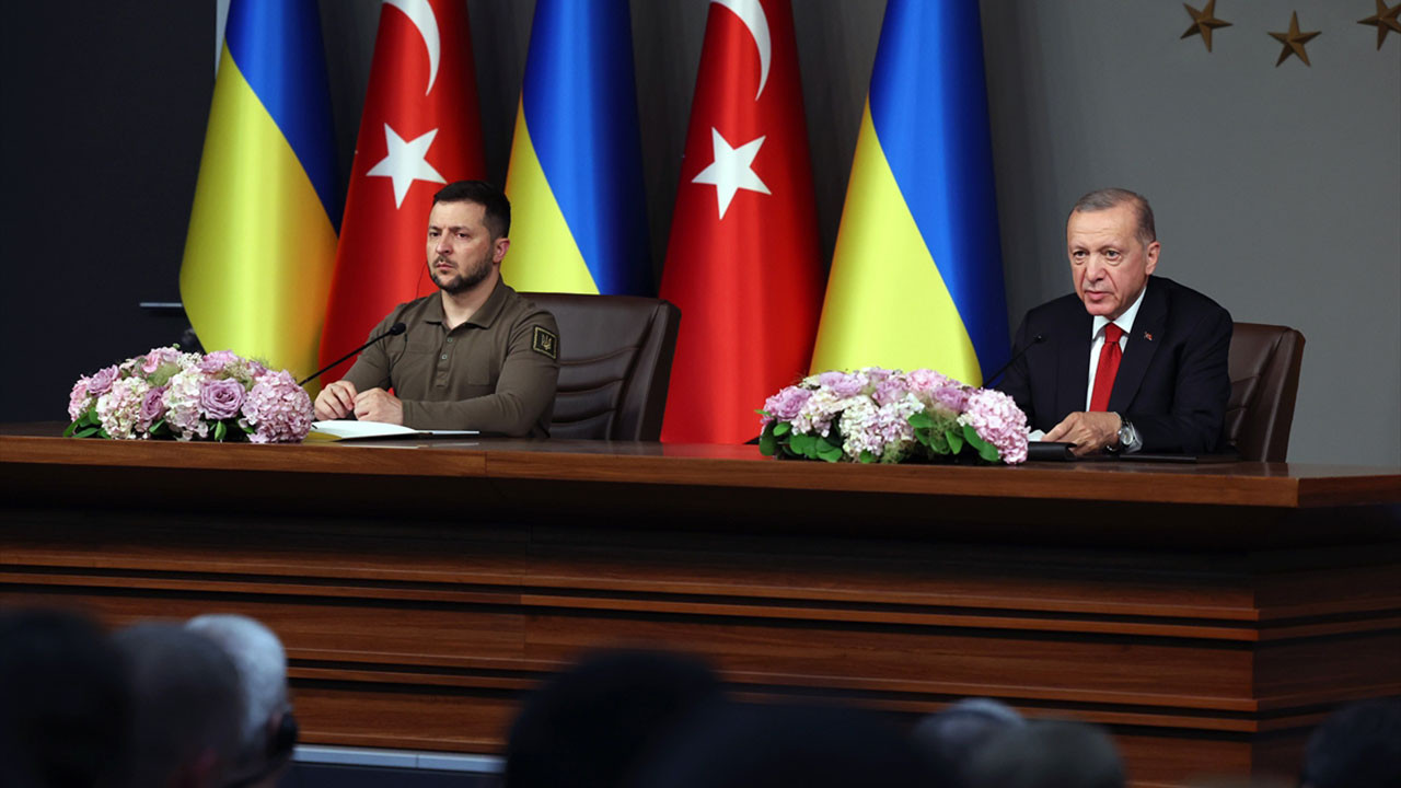 Erdoğan: Ukrayna NATO'ya üyeliği hak ediyor