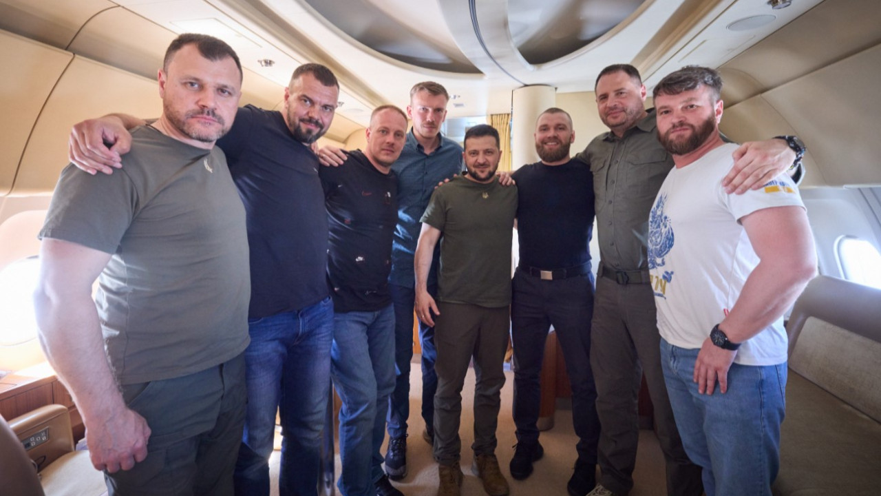 Kremlin: Azov komutanlarının Türkiye'den Ukrayna'ya dönüşü anlaşmaların ihlali oldu