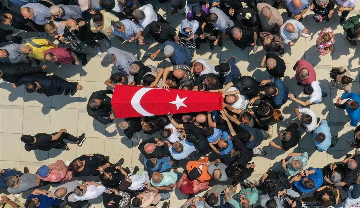 Özkan Uğur son yolculuğuna uğurlandı
