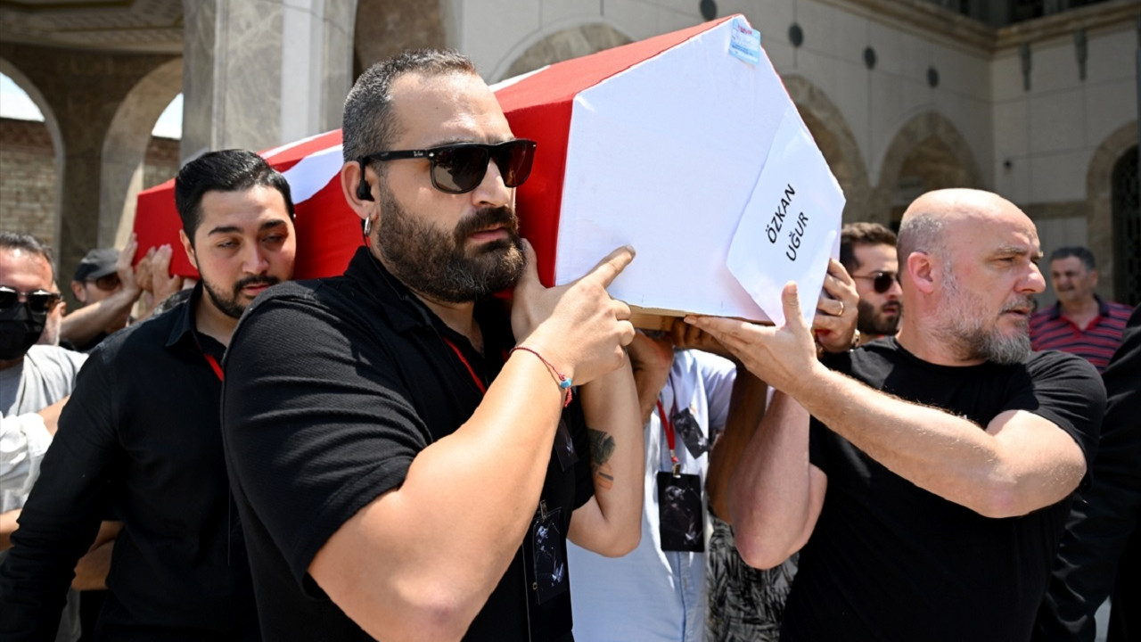 Özkan Uğur son yolculuğuna uğurlandı