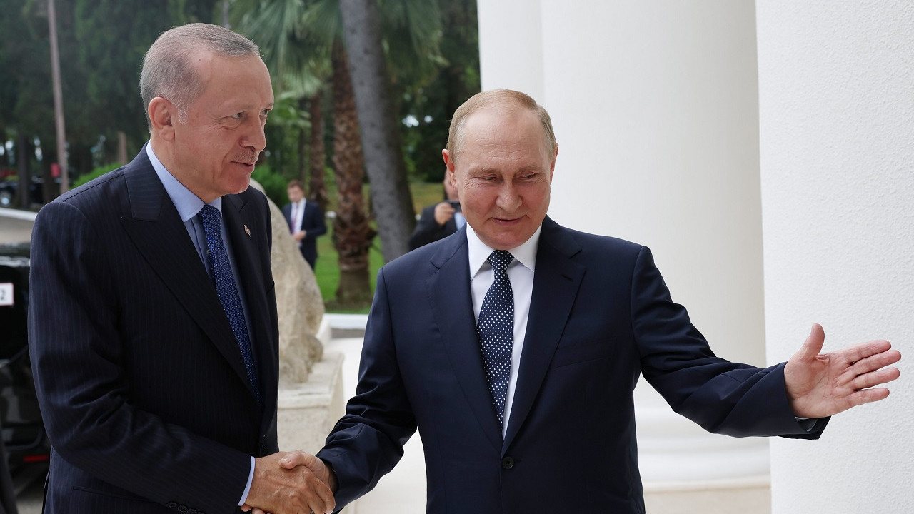 Wall Street Journal yazdı: Ekonomik sıkıntılar Erdoğan'ı Putin'den uzaklaşmaya zorluyor