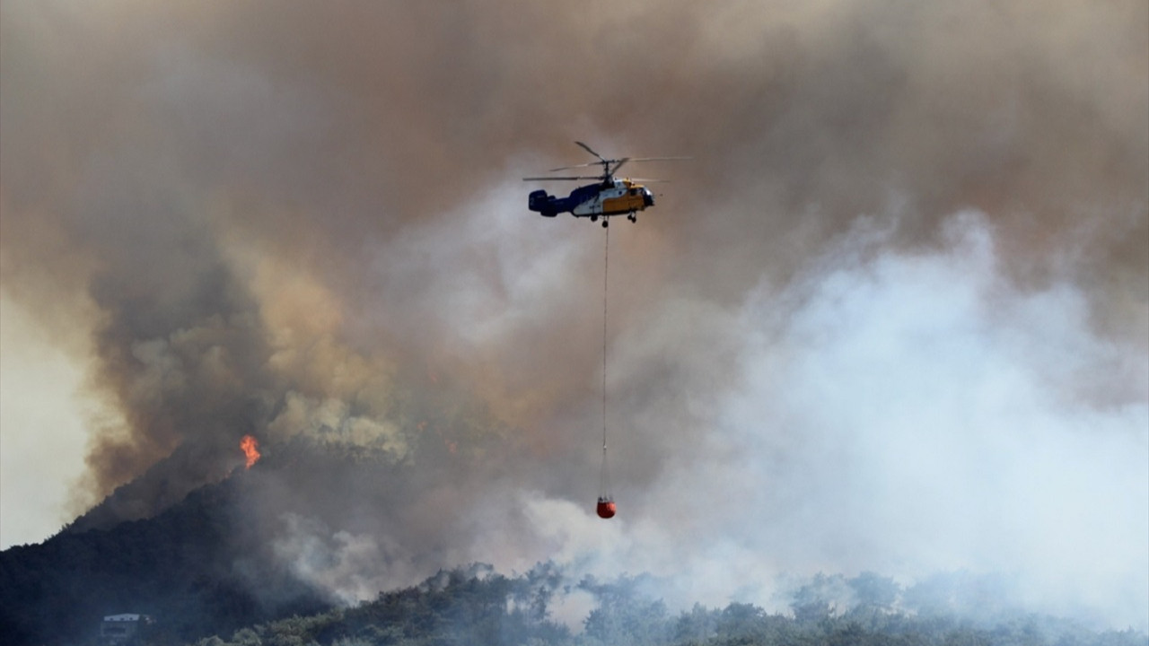 Hatay Belen'de çıkan orman yangınına ekiplerce müdahale ediliyor