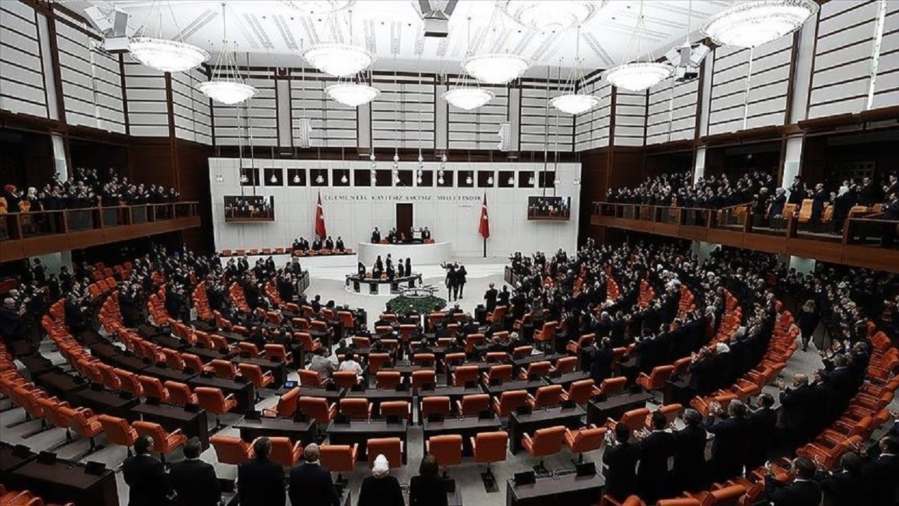 TBMM olağanüstü toplandı: CHP'nin vergi artışlarına ilişkin önergesi kabul edilmedi