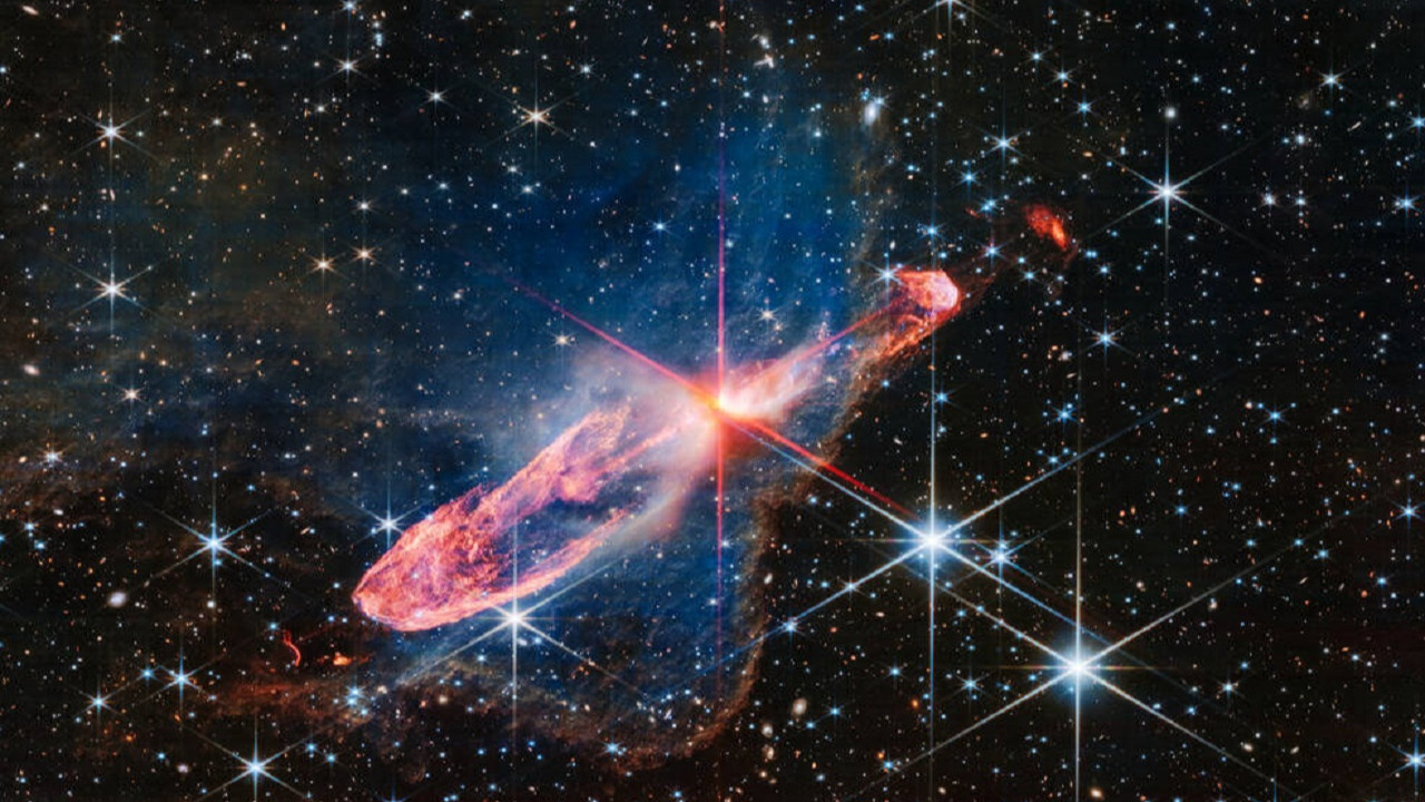 James Webb'den yeni fotoğraf:  1470 ışık yılı uzaktaki genç yıldız çiftini çekti