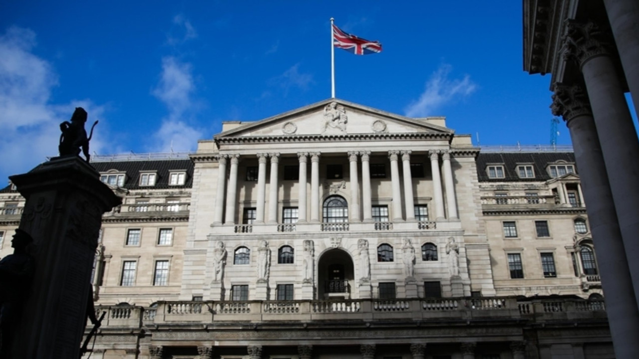 İngiliz denetim kurumundan bankalara faiz aktarımı uyarısı