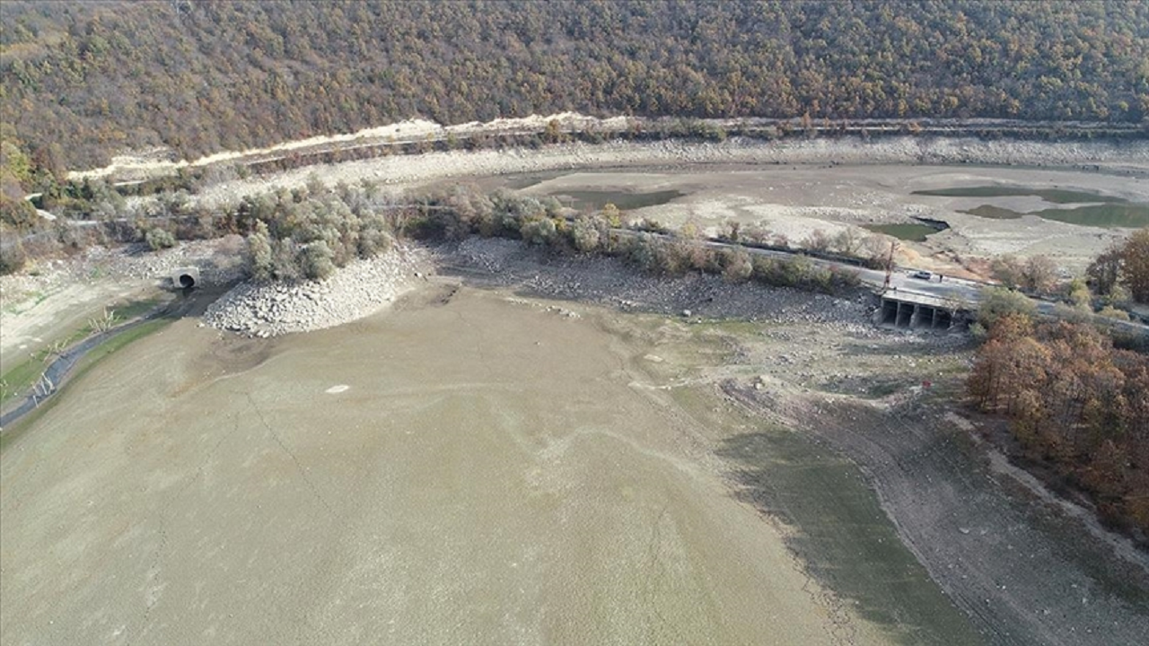 İstanbul barajları alarm veriyor: Pabuçdere'de doluluk oranı yüzde 5'in altına düştü