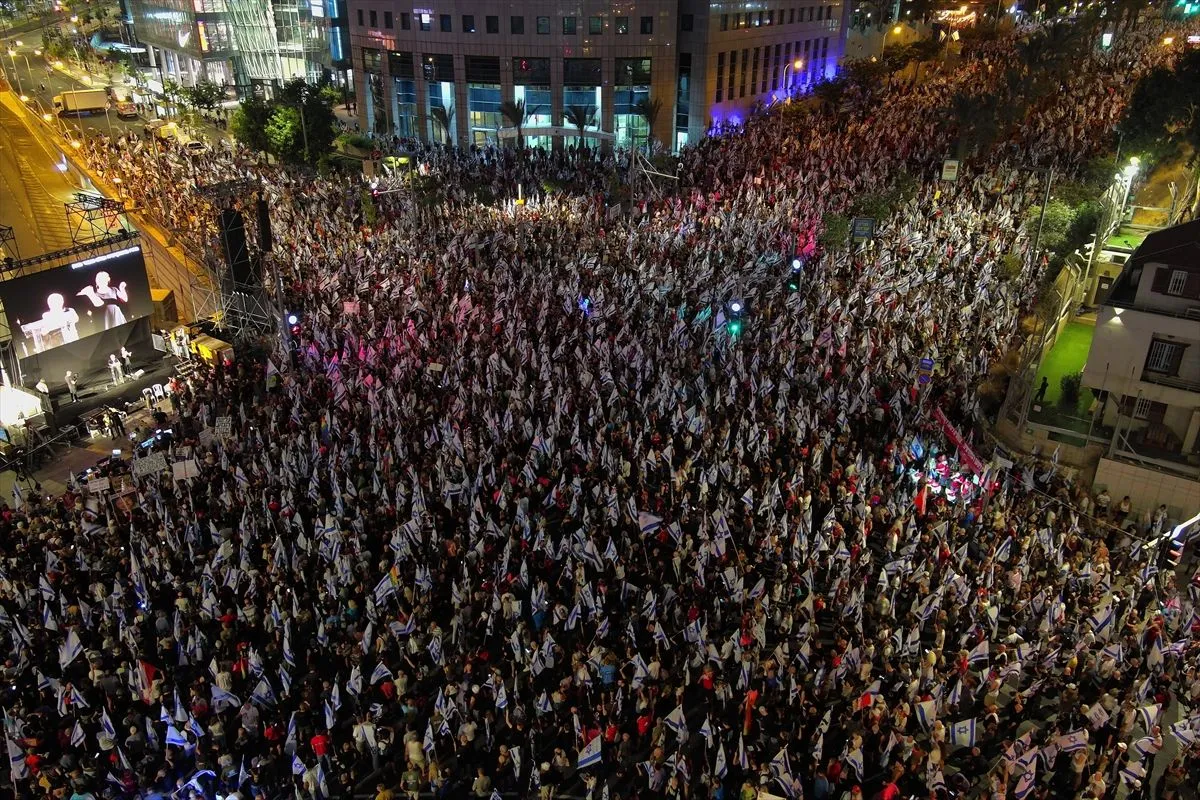 İsrail'de Netanyahu karşıtı protestolar sürüyor