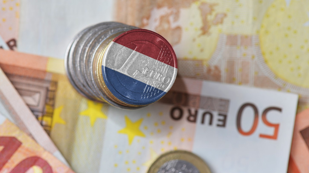 Hollanda ekonomisi enflasyonun etkisiyle resesyona giriyor