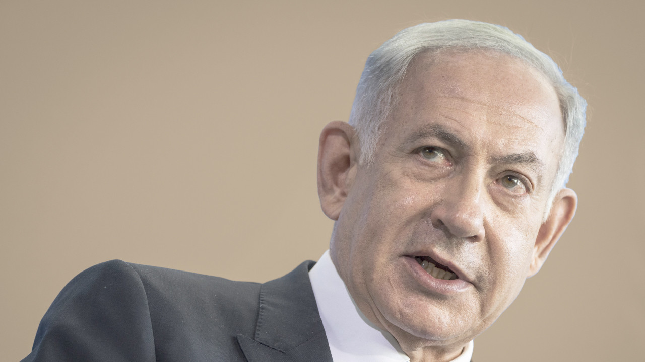 Netanyahu'ya Hitler'e benzetmesi tepki çekti
