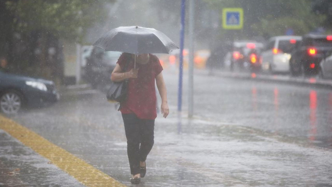 Meteorolojiden İstanbul için kuvvetli sağanak uyarısı