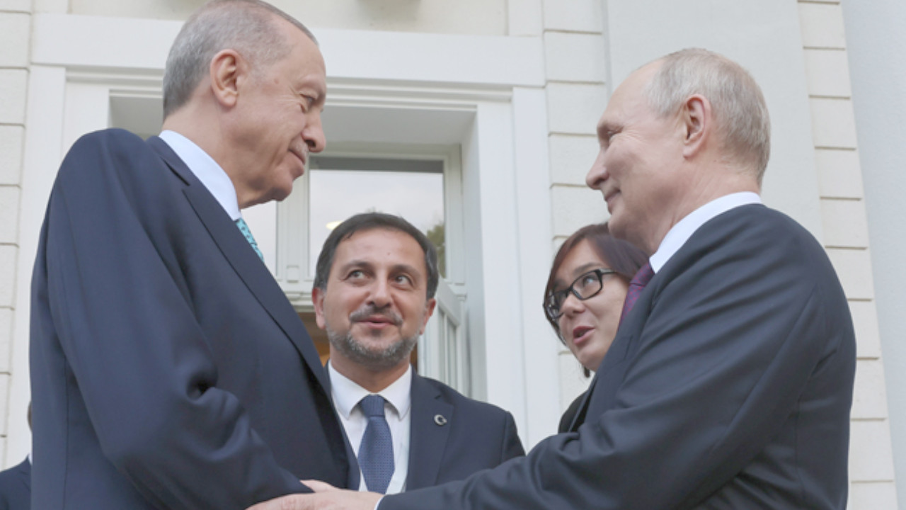 Putin'den Erdoğan'a hediye: Erdoğan'ı anlatan belgeseli takdim etti