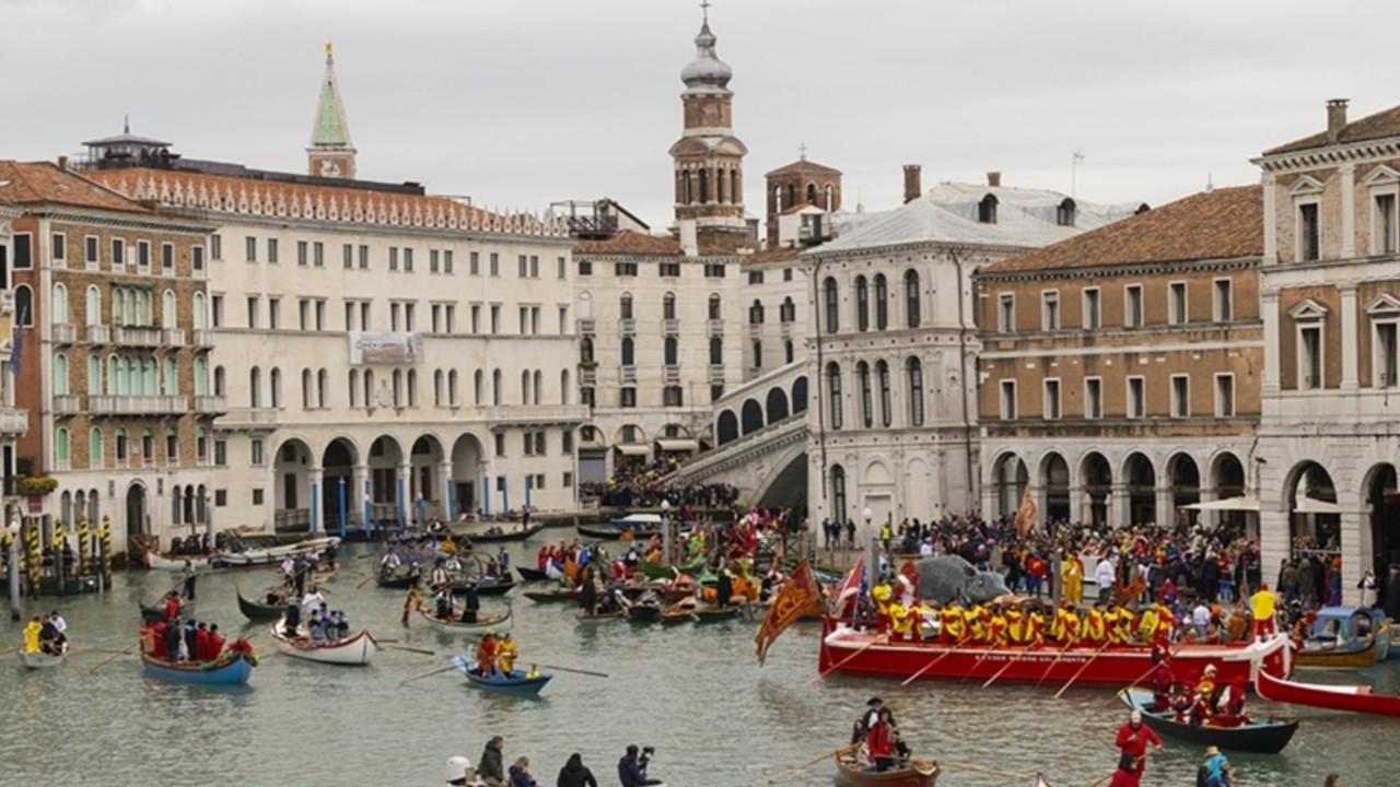 Venedik günübirlik turistler için giriş ücreti uygulamasına geçiyor