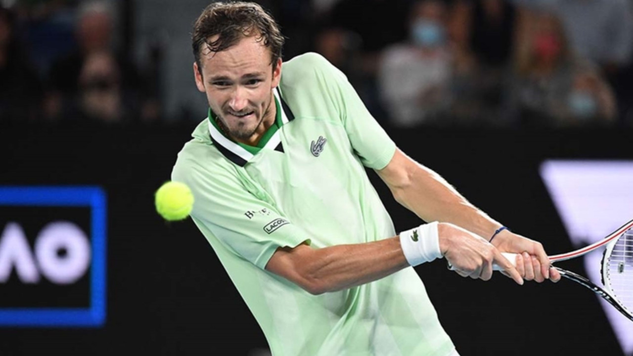 Sabalenka ve Medvedev ABD Açık'ta yarı finale yükseldi