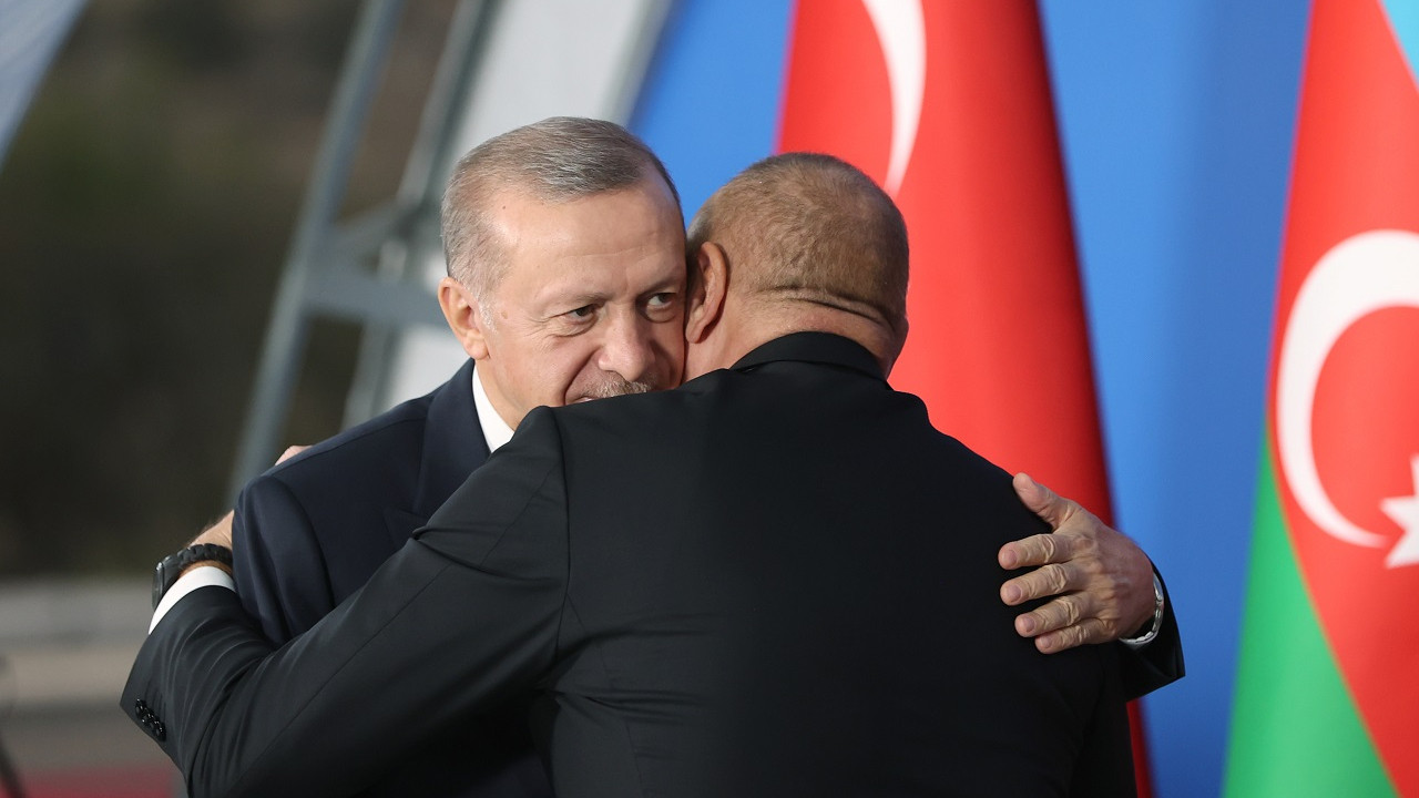 Bloomberg Erdoğan'ın Azerbaycan ziyaretini yazdı: Zengezur koridoru üzerinden ticaret rotası arayışında