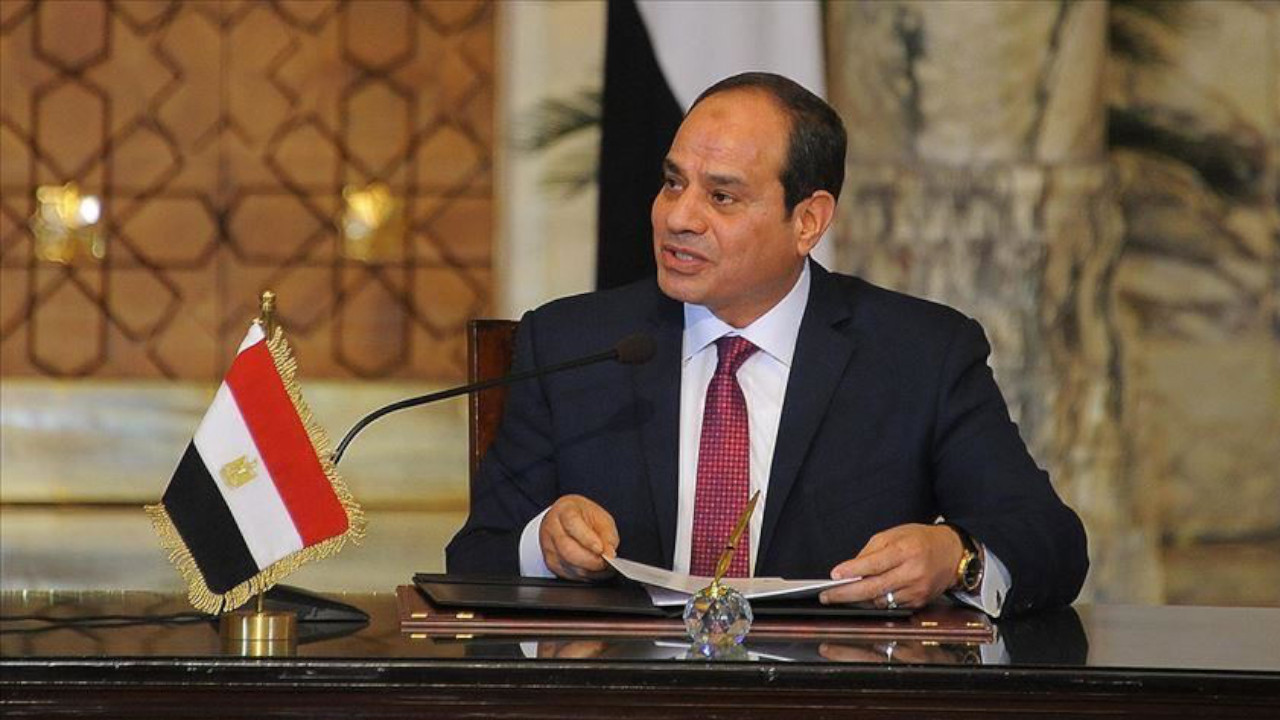 Mısır Cumhurbaşkanı Sisi: Sivillerin Gazze'den Sina'ya göçü son derece tehlikeli