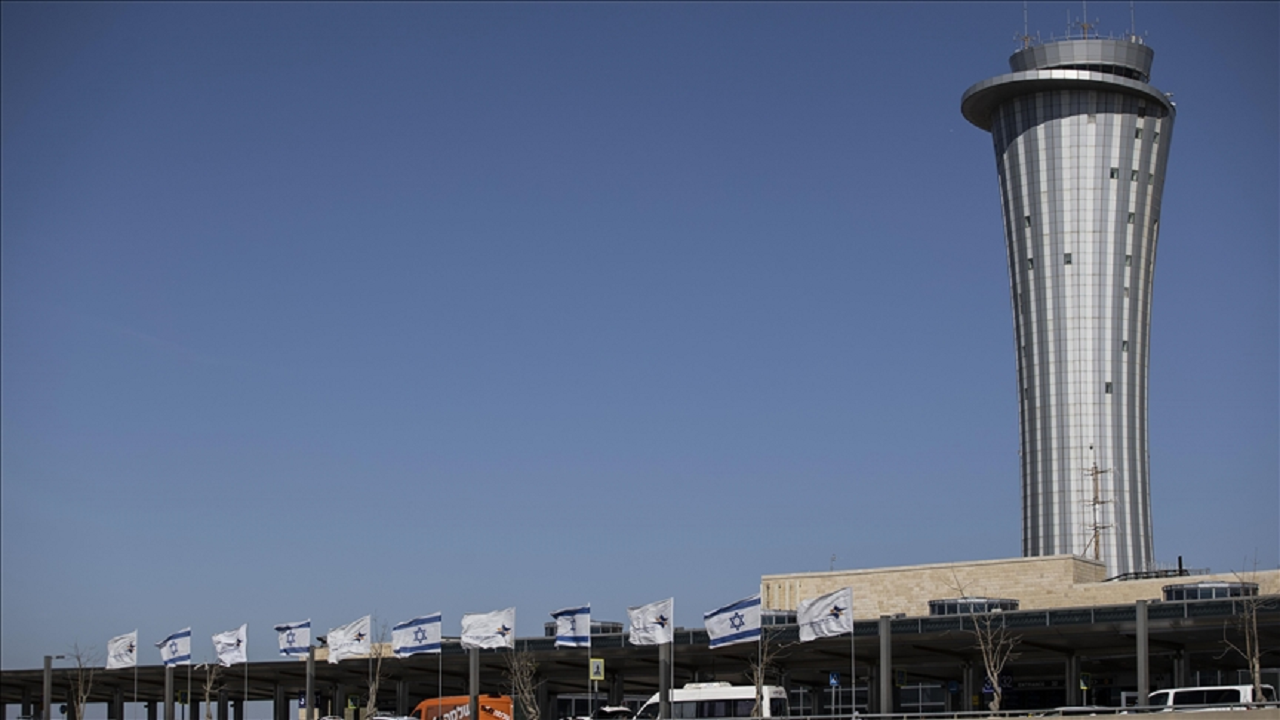 İsrail Ben Gurion Havalimanı'ndaki uçuşların iptali ve ertelenmesi kaosa yol açtı